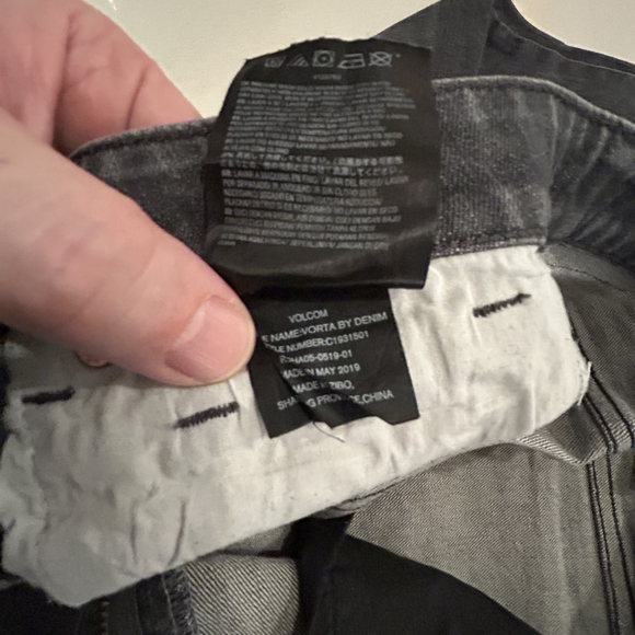 Volcom Boys Vorta Slim Straight Fit Denim Jeans - Gray Size 28 - Picture 8 of 14